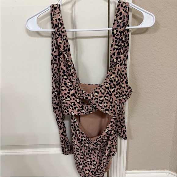 Aerie Leopard Print One Piece Swimsuit NWT size Medium - Picture 5 of 7